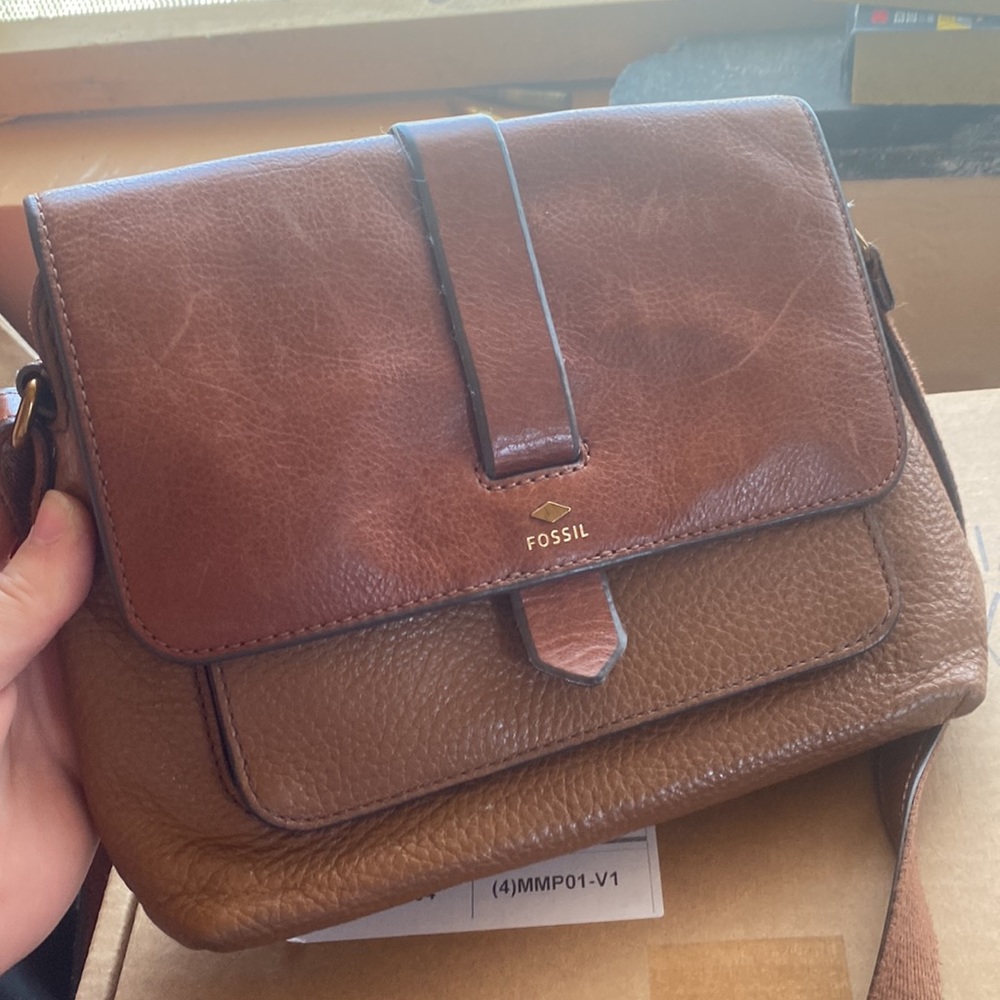Fossil Kinley tan camel small crossbody purse bag
